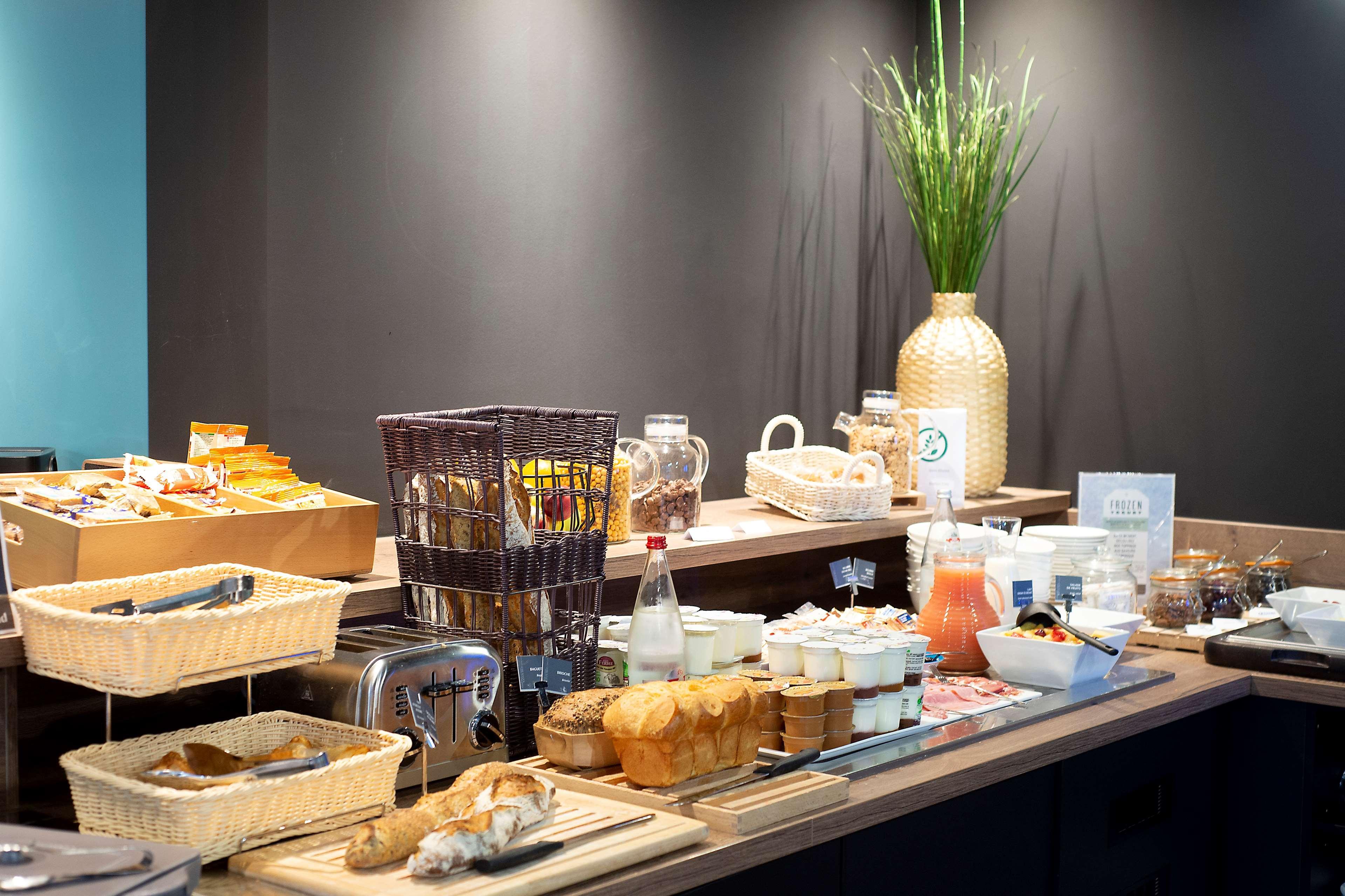 Kyriad Hotel Clermont Ferrand Centre מראה חיצוני תמונה
