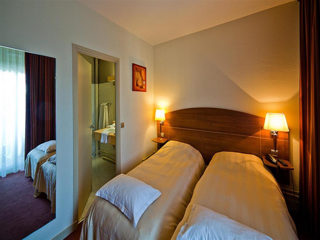 Kyriad Hotel Clermont Ferrand Centre מראה חיצוני תמונה